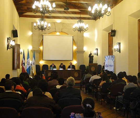 Se debe elegir a magistrados idóneos para mejorar sistema judicial Primer foro en Quetzaltenango