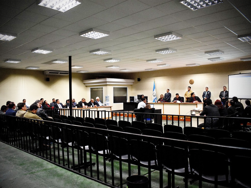 Condenan a Roxana Baldetti y otras 9 personas por caso Lago de Amatitlán